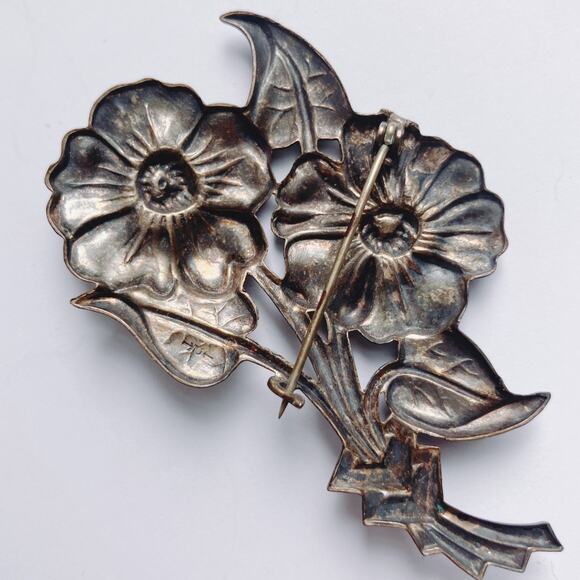 Vintage 1930s Brooch Sculptural Floral Signed U Silver Tone Pin - Picture 6 of 9